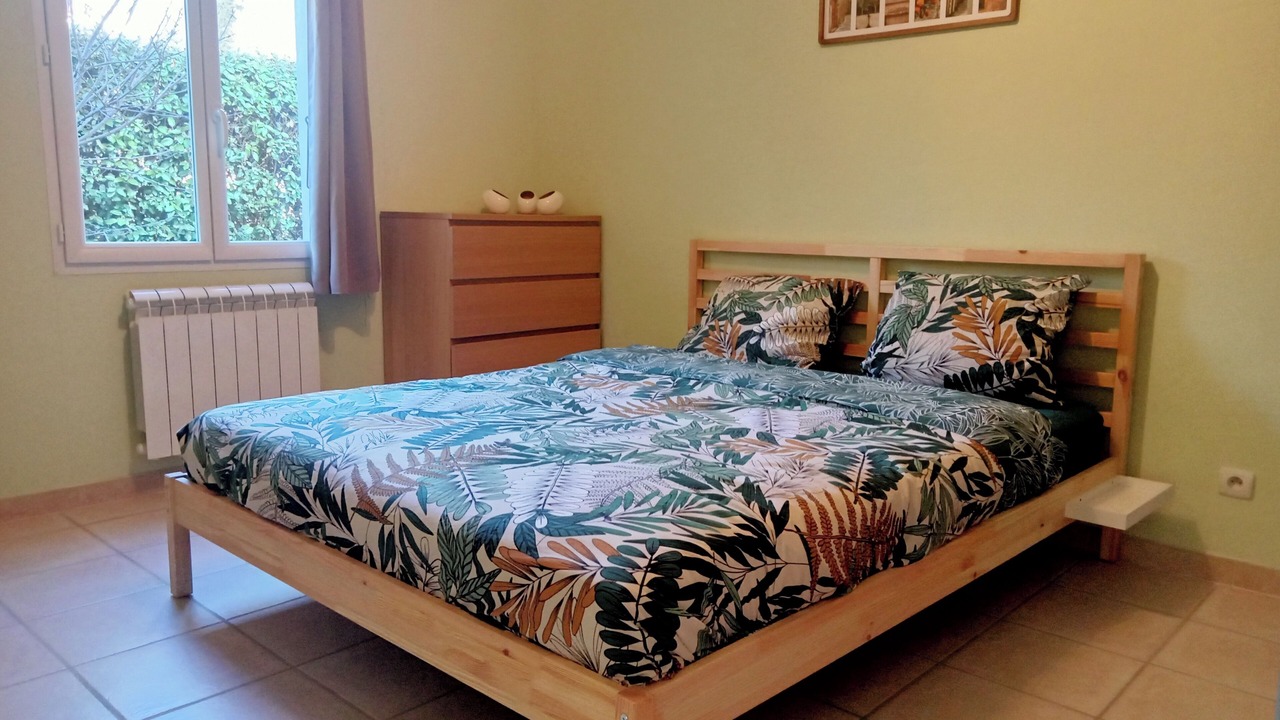 Photo of Bedroom in Collias