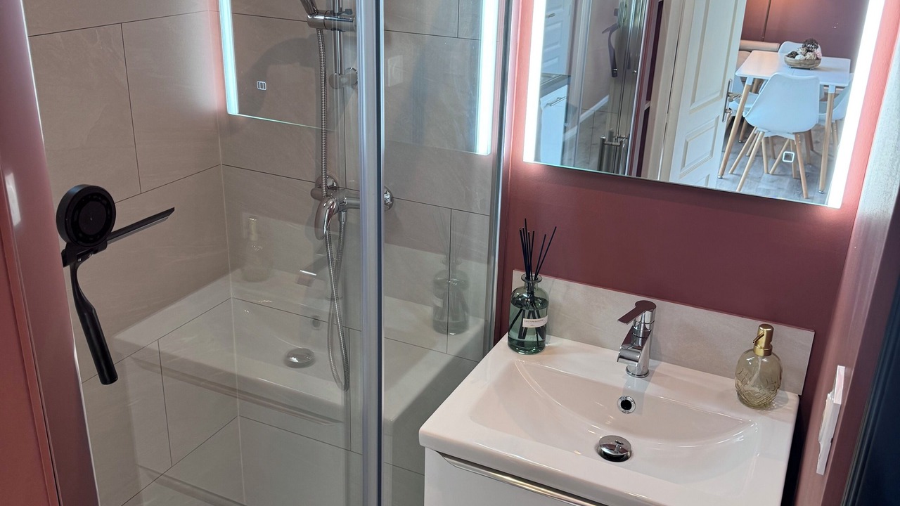Photo of Bathroom in Loches