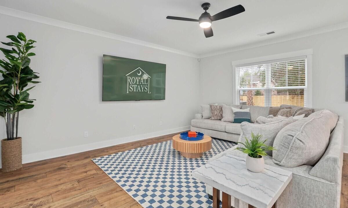 Photo of Livingroom in North Charleston