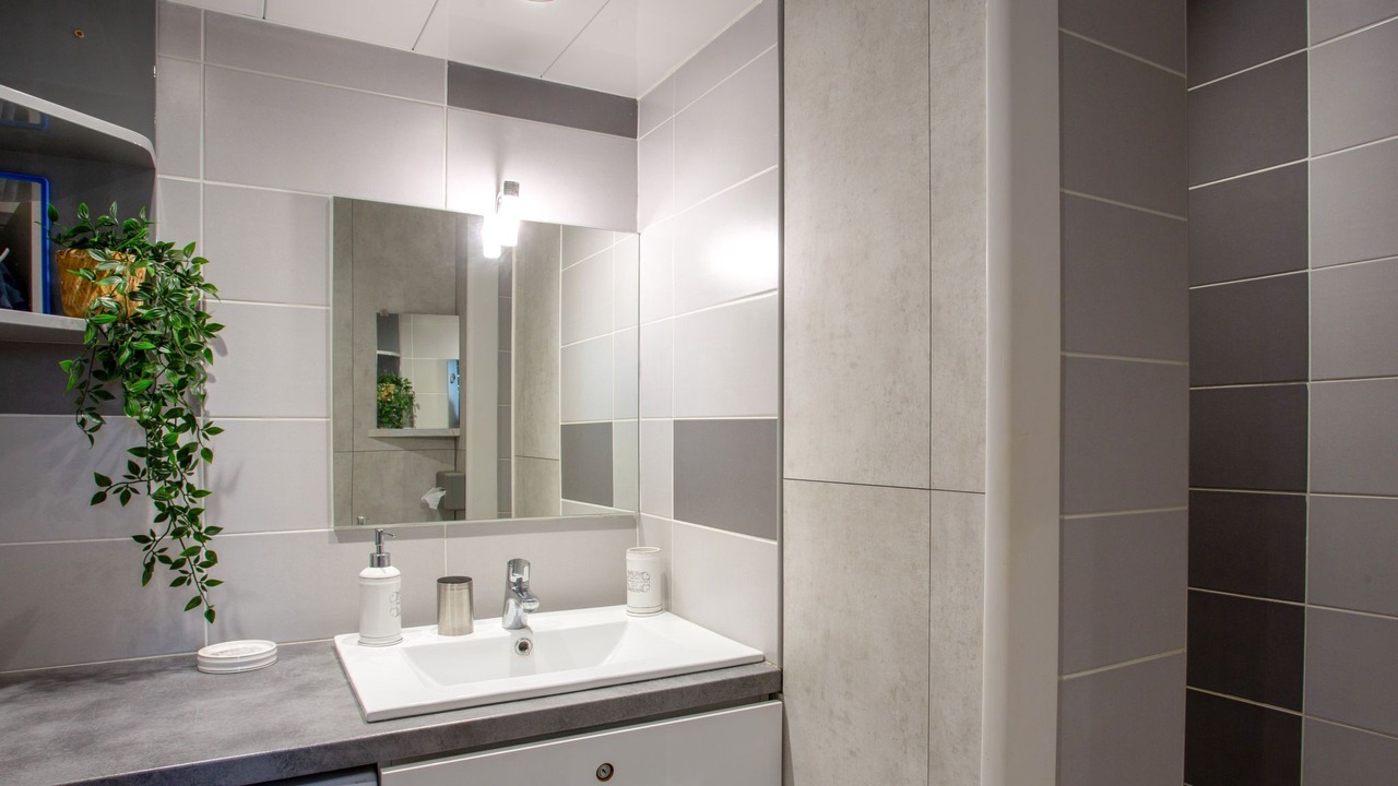 Photo of Bathroom in La Rogere