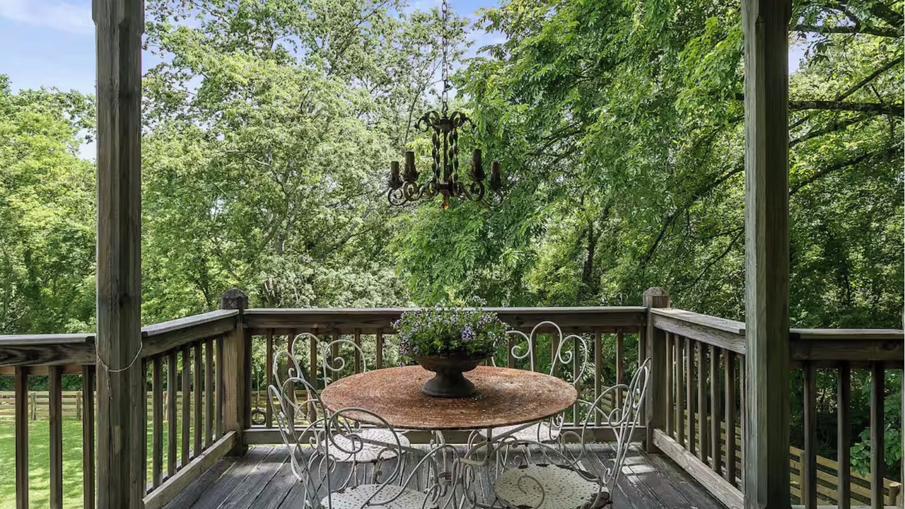 Photo of Patio Balcony in Leipers Fork