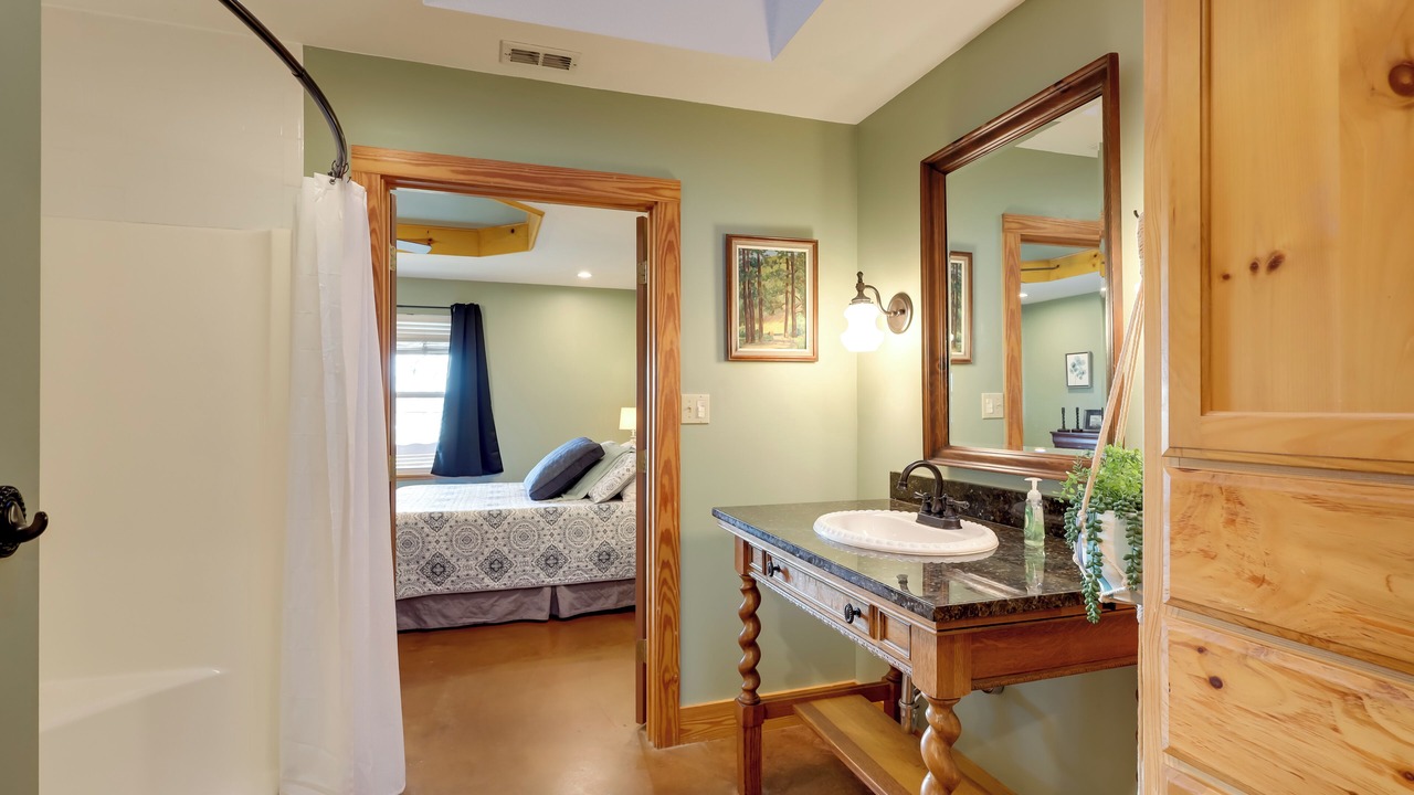 Photo of Bathroom in Baird