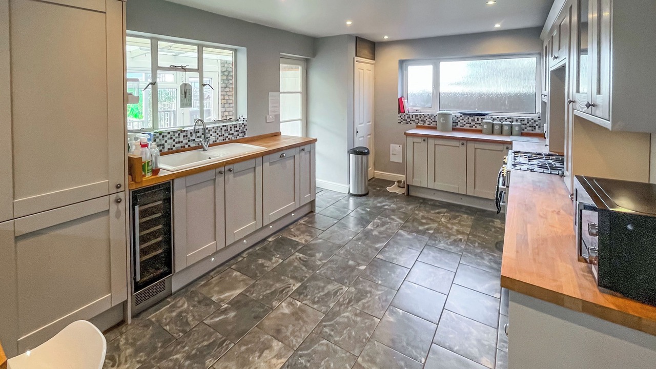 Photo of Others in Seasalter