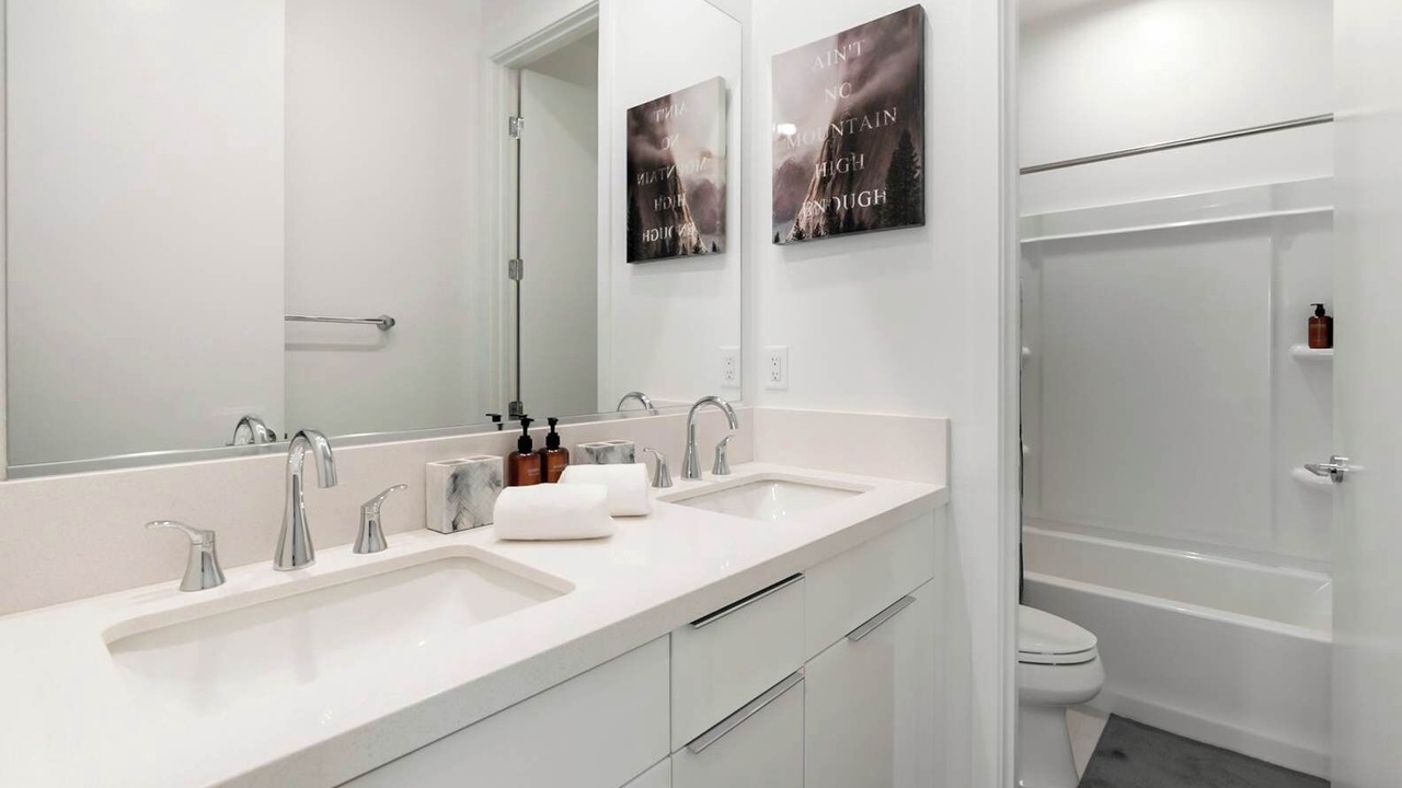Photo of Bathroom in Serra Mesa