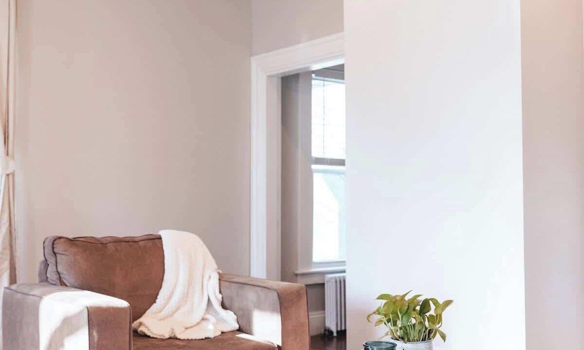 Photo of Livingroom in Off Broadway