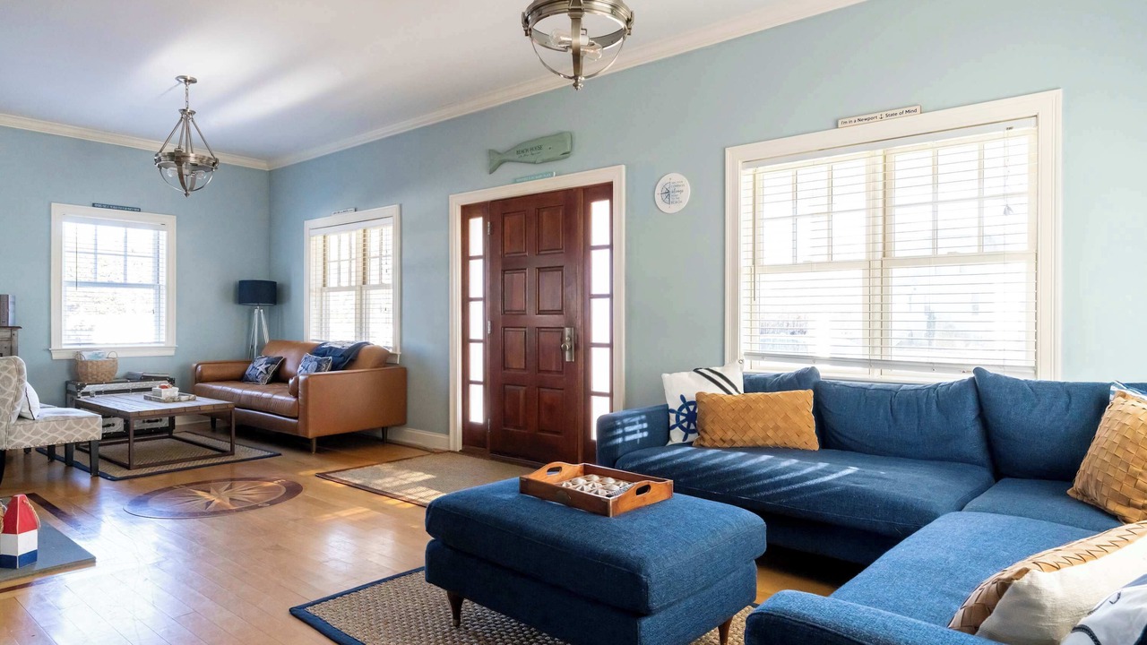 Photo of Livingroom in Easton's Point