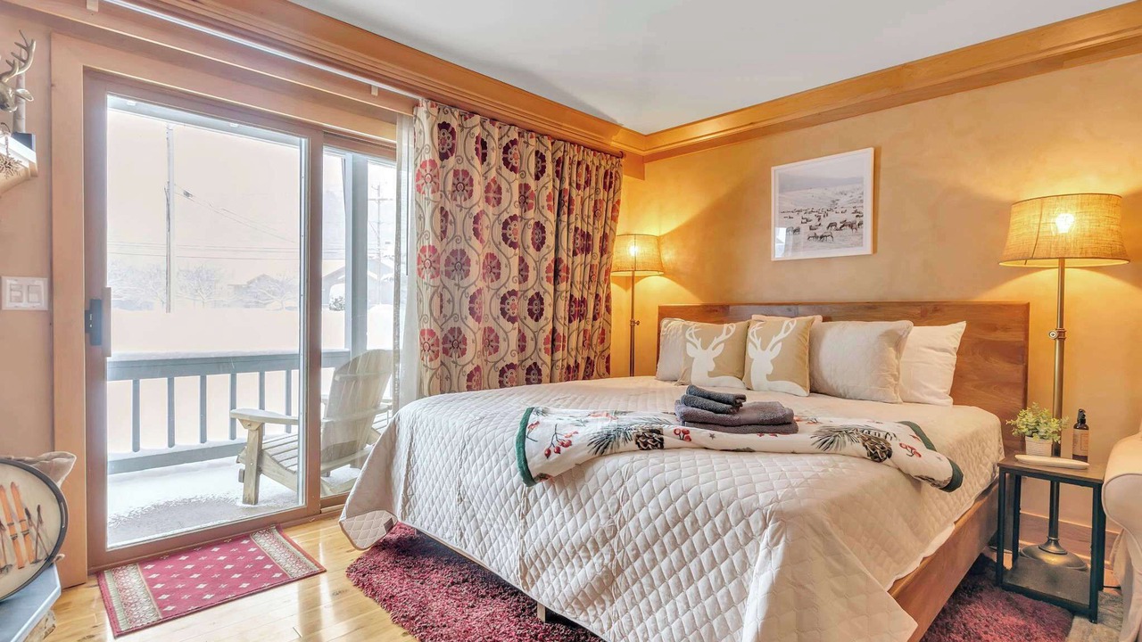 Photo of Bedroom in Ellicottville