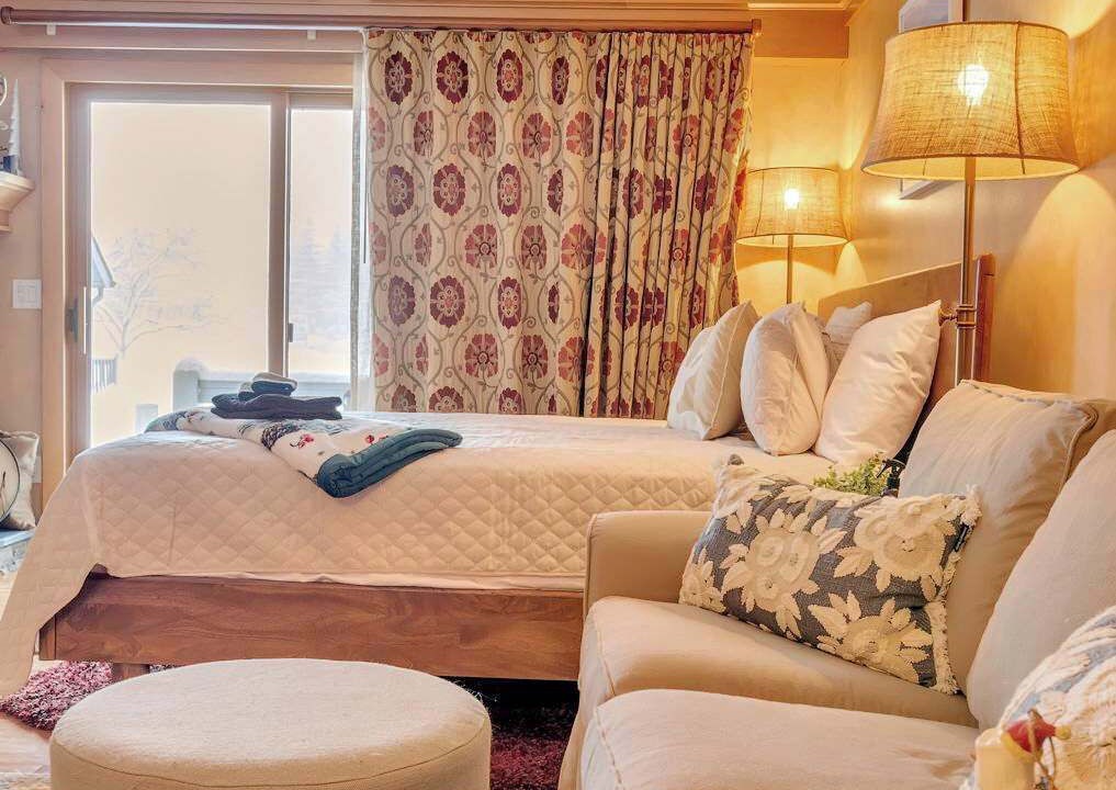 Photo of Bedroom in Ellicottville