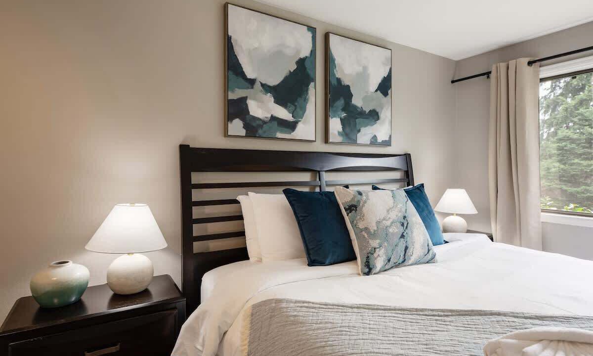 Photo of Bedroom in Redmond