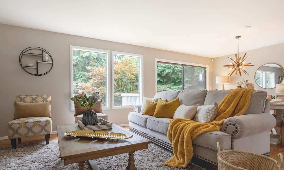 Photo of Livingroom in Redmond