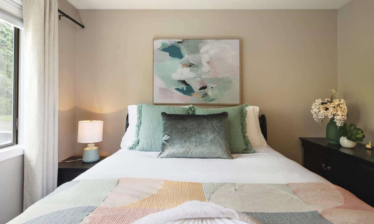 Photo of Bedroom in Redmond