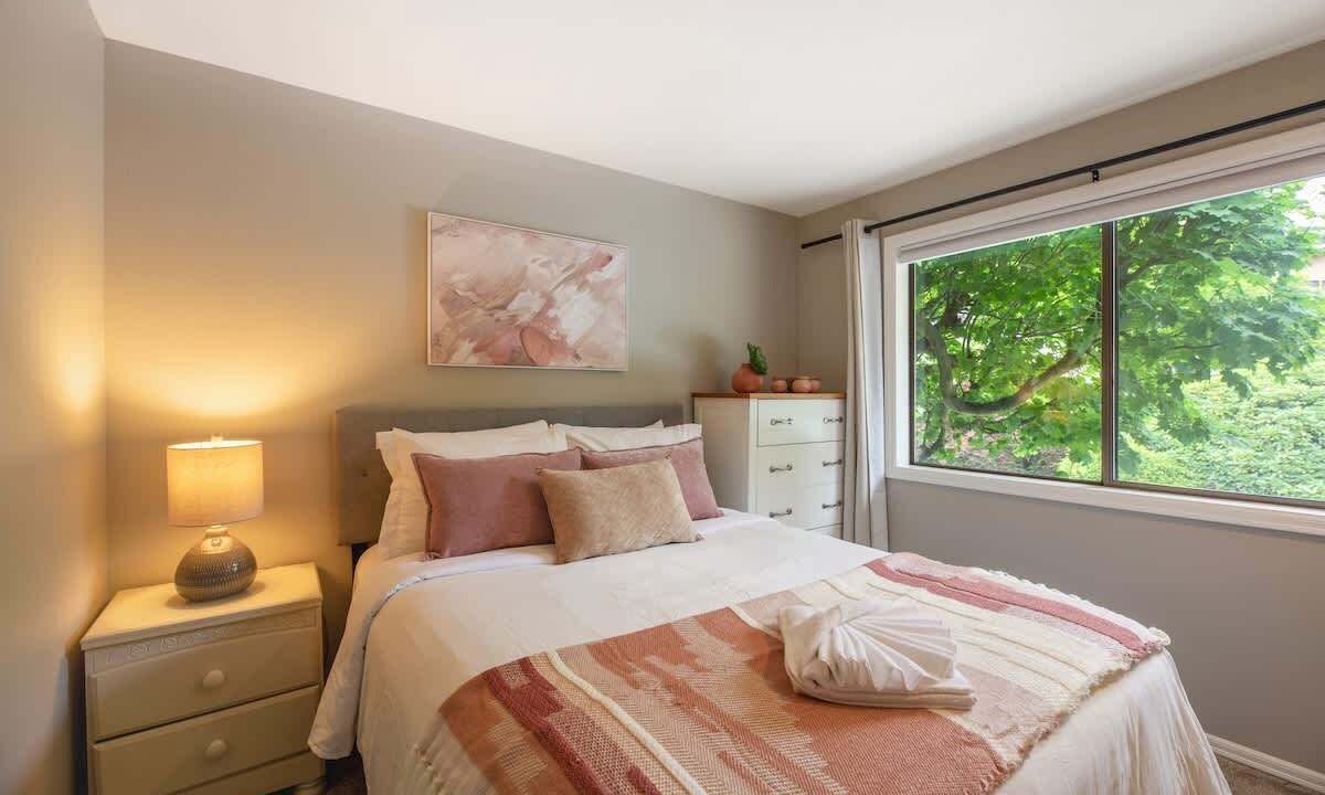 Photo of Bedroom in Redmond