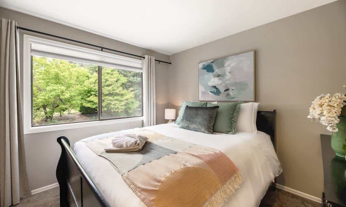 Photo of Bedroom in Redmond
