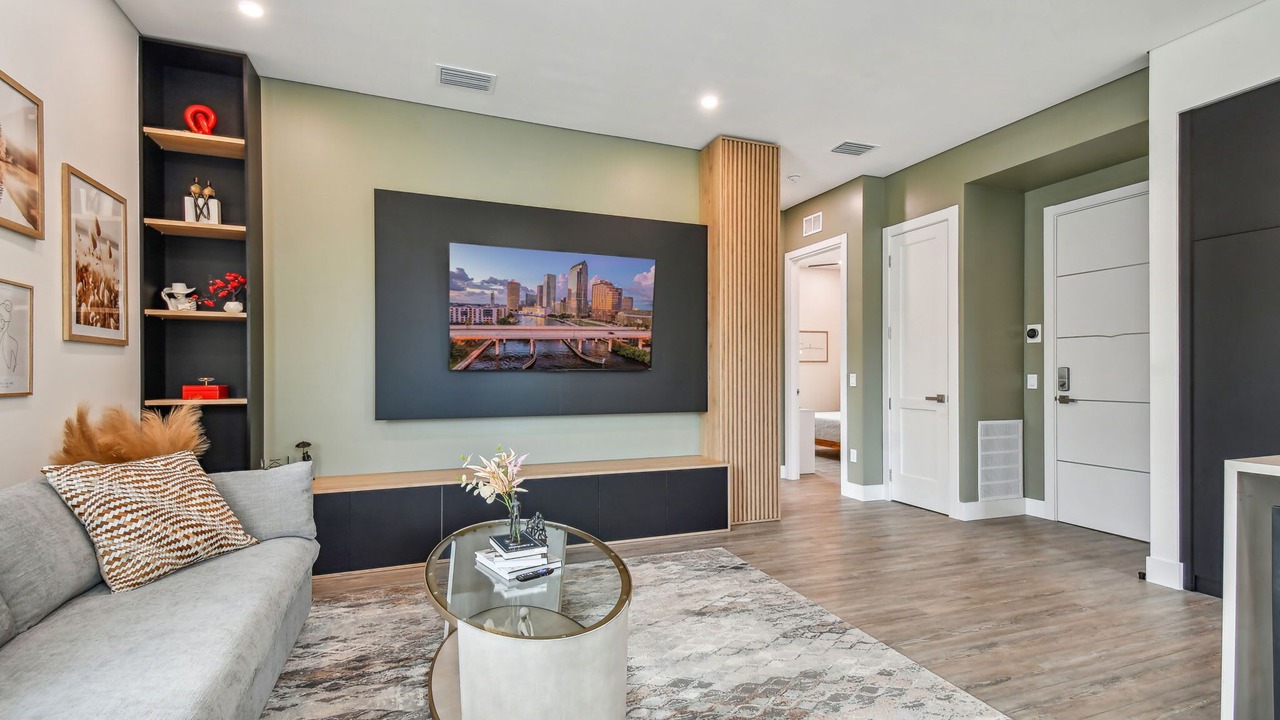 Photo of Livingroom in Crescent Lake