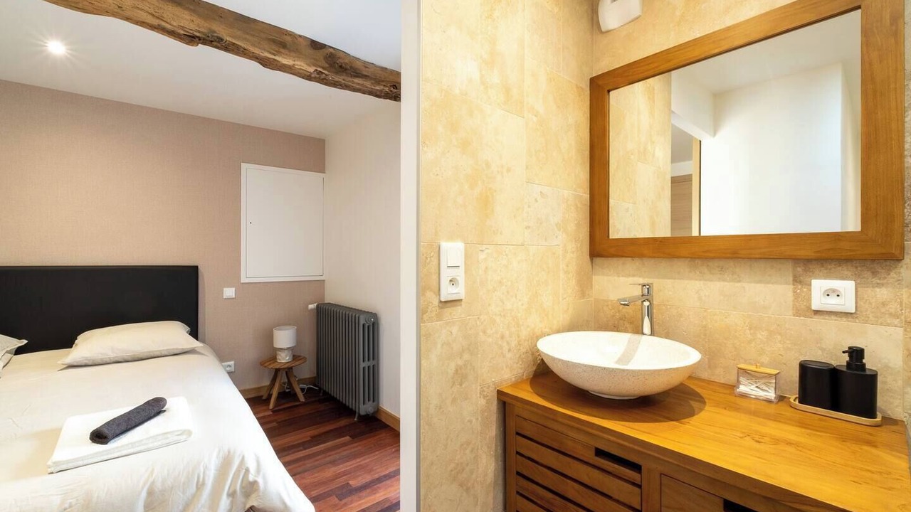 Photo of Bathroom in Challans