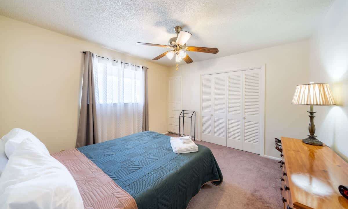 Photo of Bedroom in Medical Center District