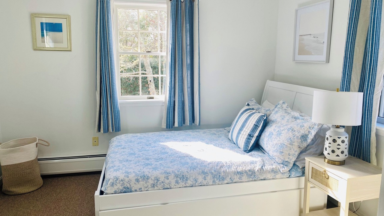 Photo of Bedroom in West Tisbury