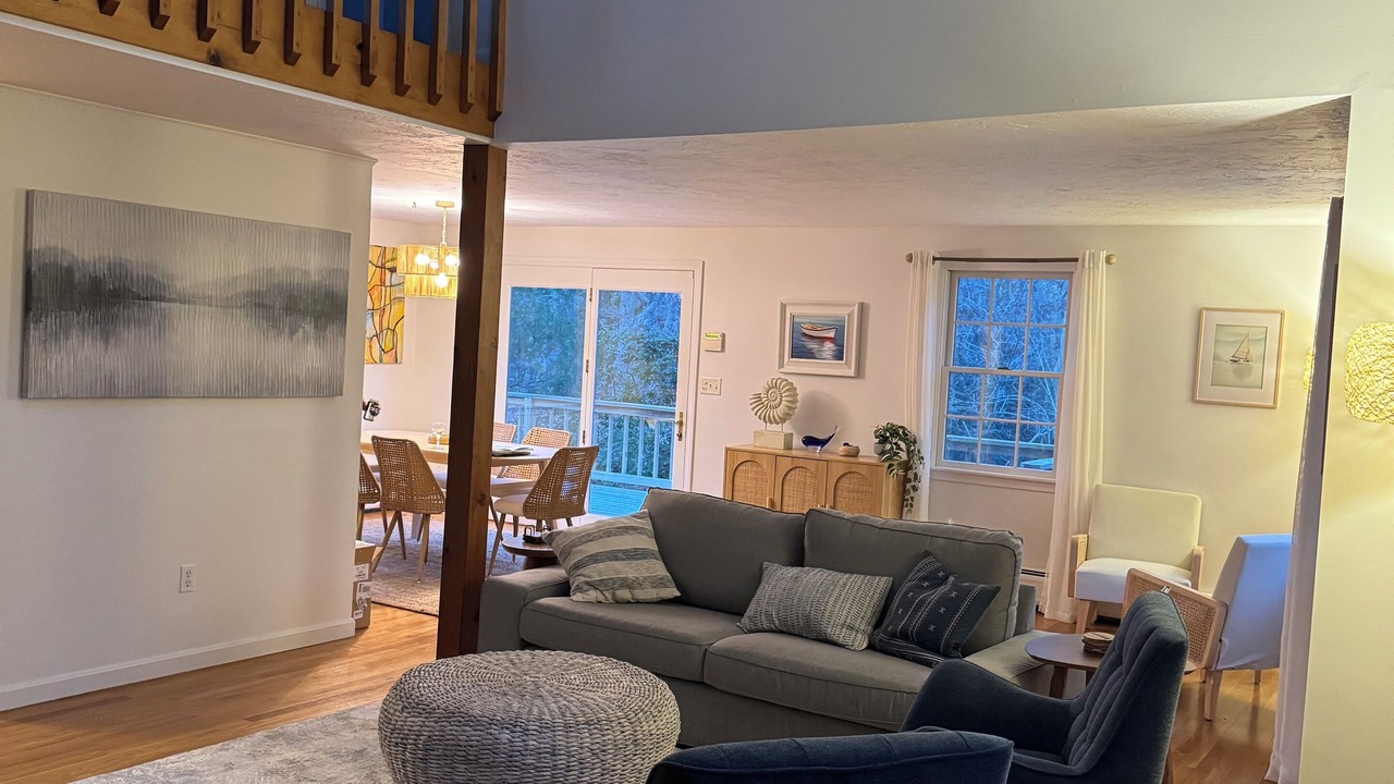 Photo of Livingroom in West Tisbury