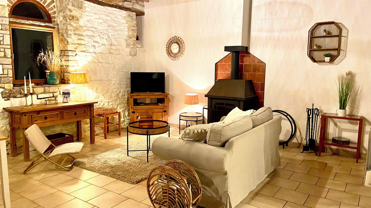 Photo of Livingroom in Thourie