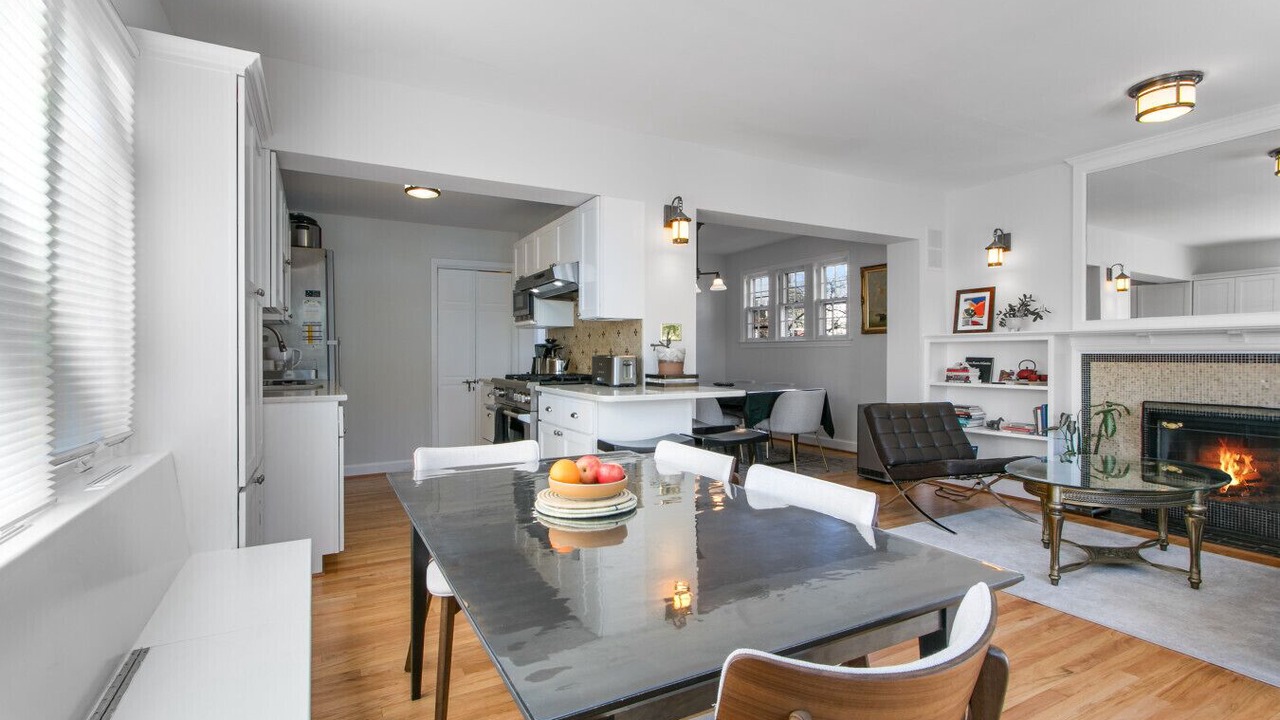 Photo of Livingroom in Silver Spring