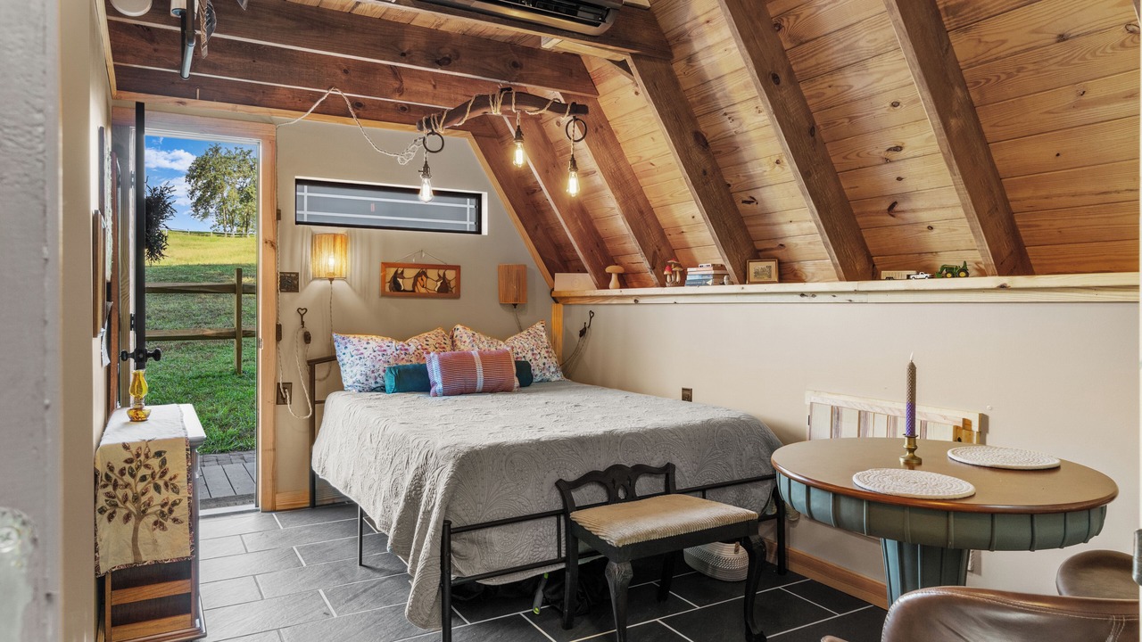 Photo of Bedroom in Henderson