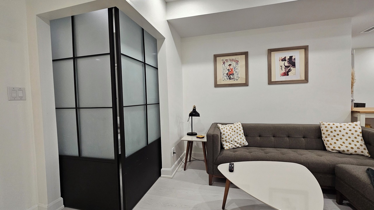 Photo of Livingroom in Parkdale