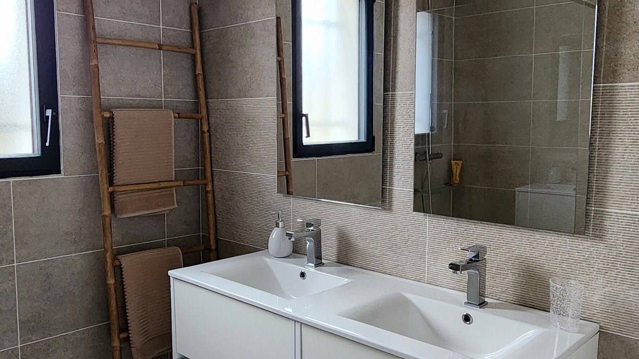 Photo of Bathroom in Lattes