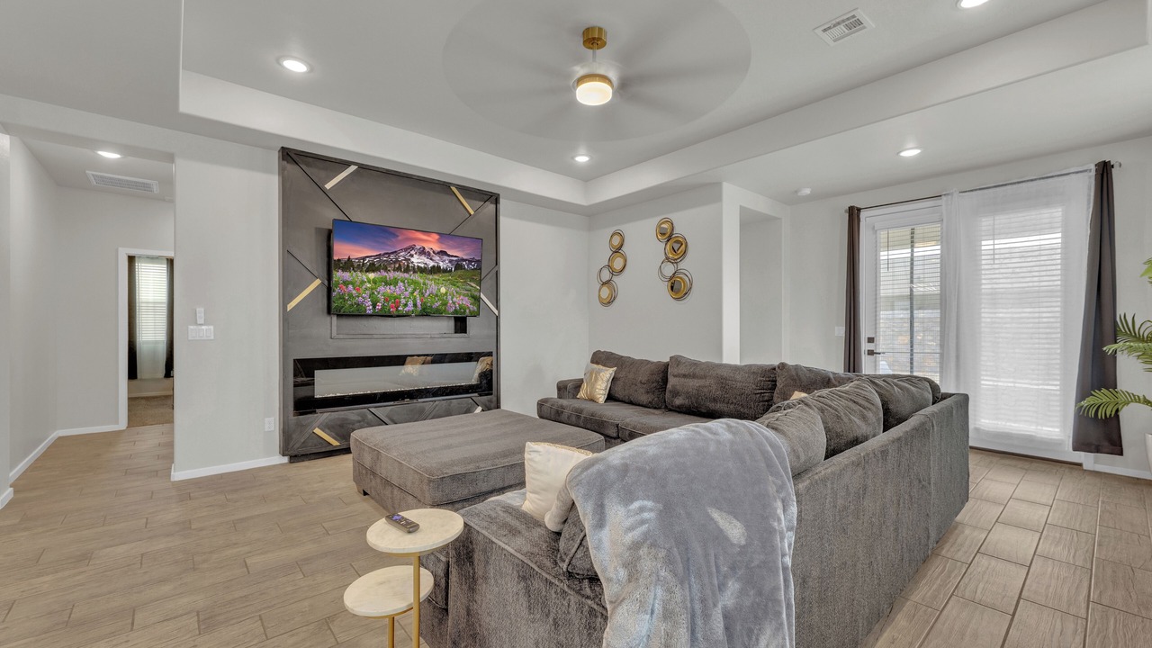 Photo of Livingroom in Biggs Field
