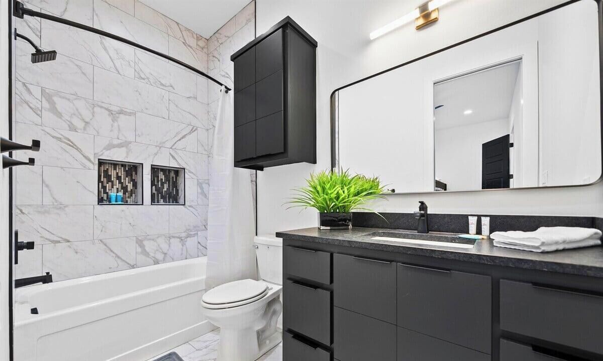 Photo of Bathroom in Piney