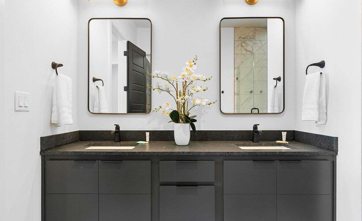 Photo of Bathroom in Piney