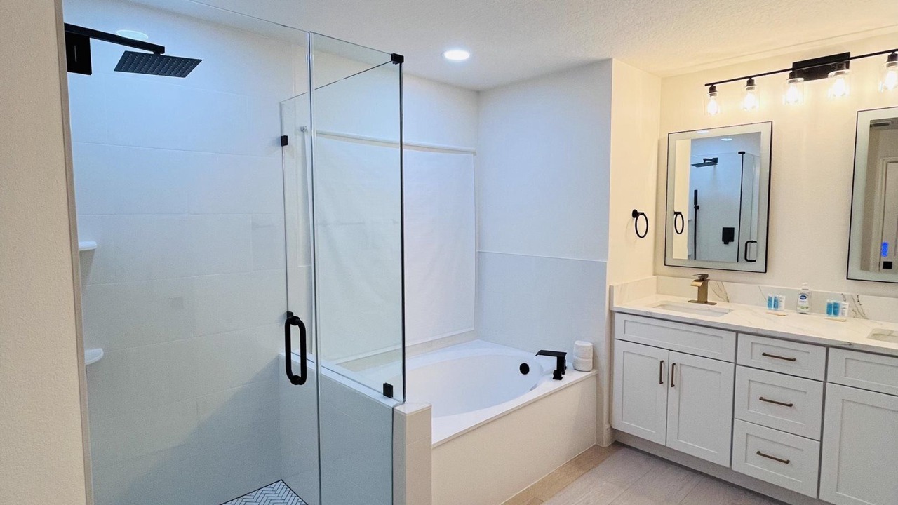Photo of Bathroom in Lake Davenport Estates