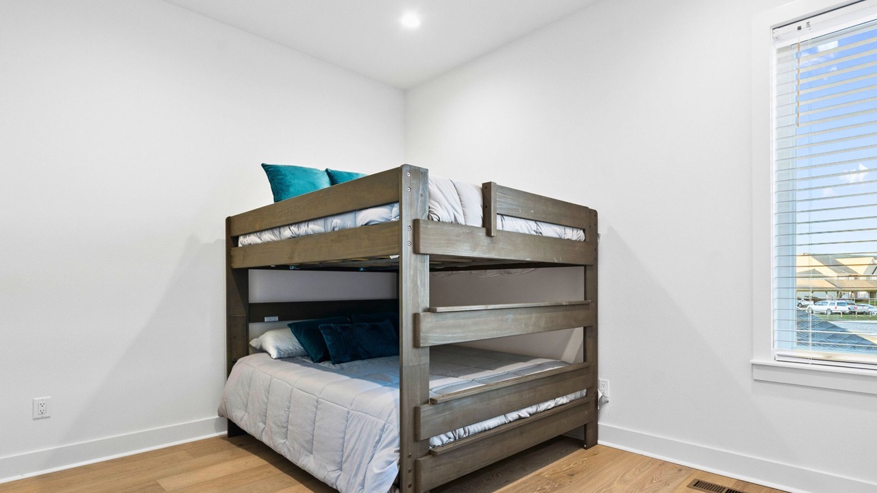 Photo of Bedroom in Piney