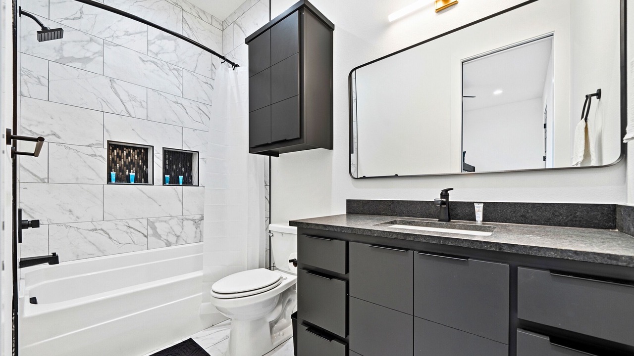 Photo of Bathroom in Piney