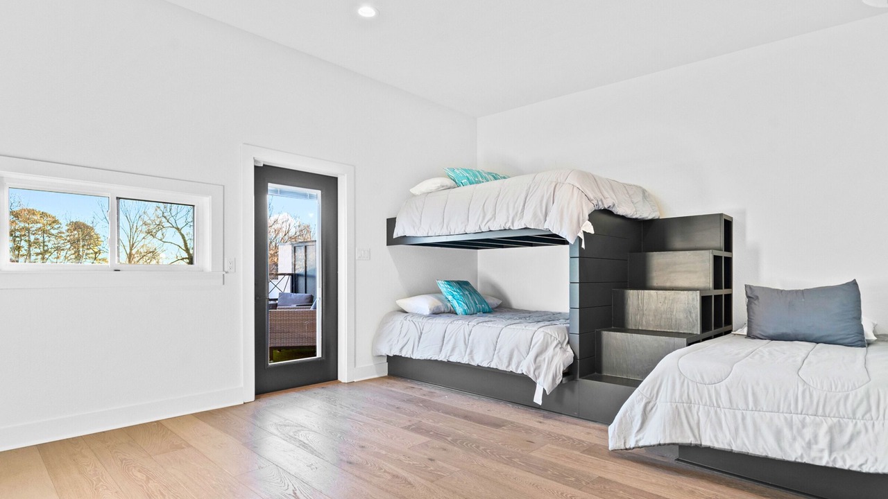 Photo of Bedroom in Piney