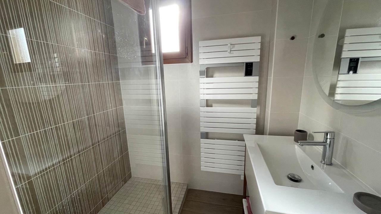 Photo of Others in Genouilly