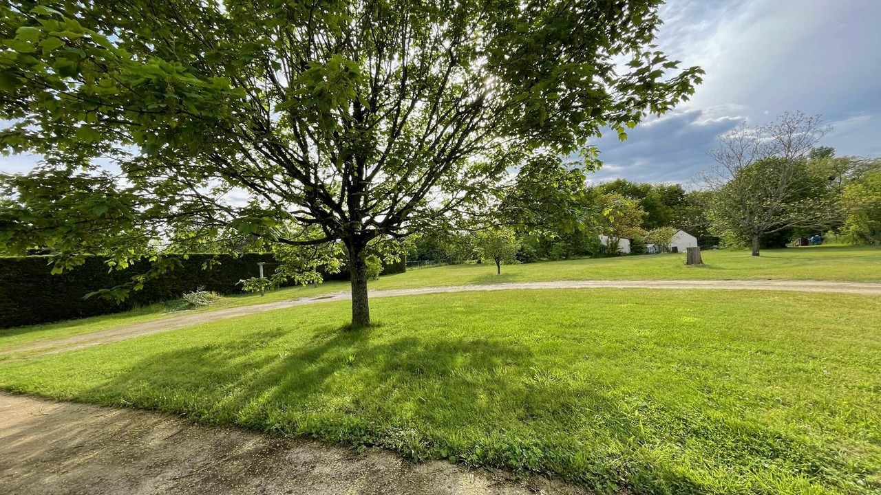 Photo of Others in Genouilly