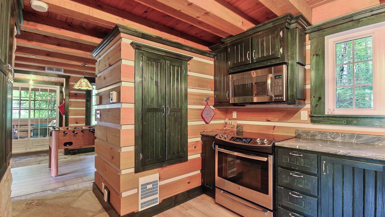Photo of Kitchen in Saint-Alexis-des-Monts