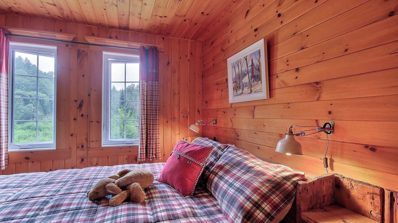 Photo of Bedroom in Saint-Alexis-des-Monts