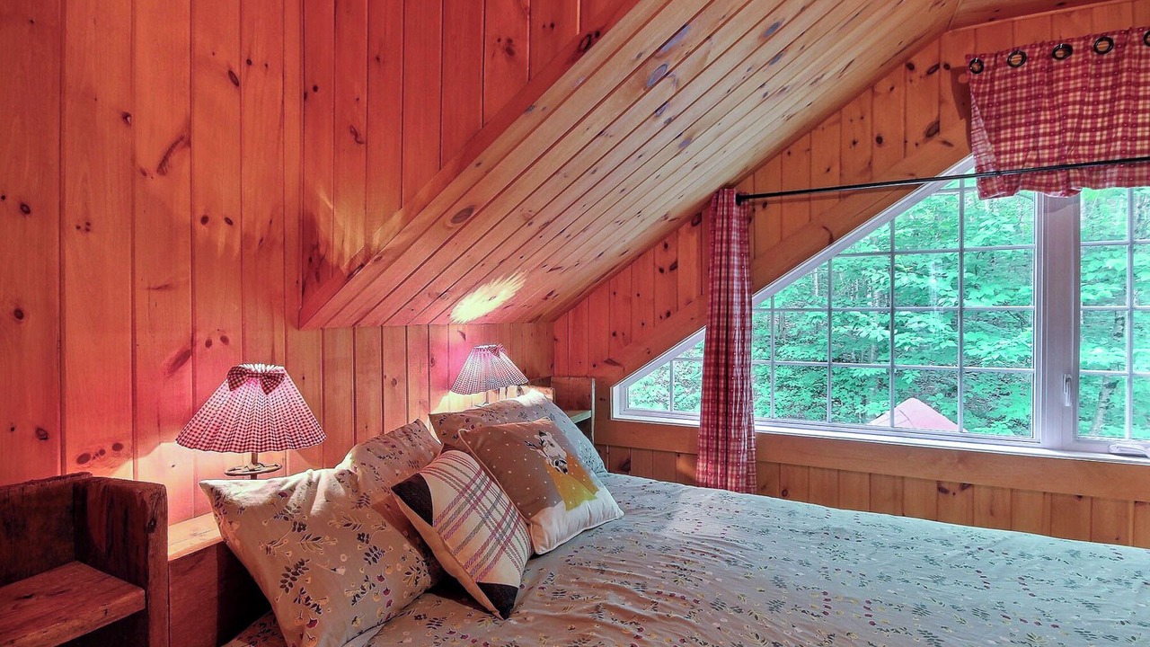 Photo of Bedroom in Saint-Alexis-des-Monts