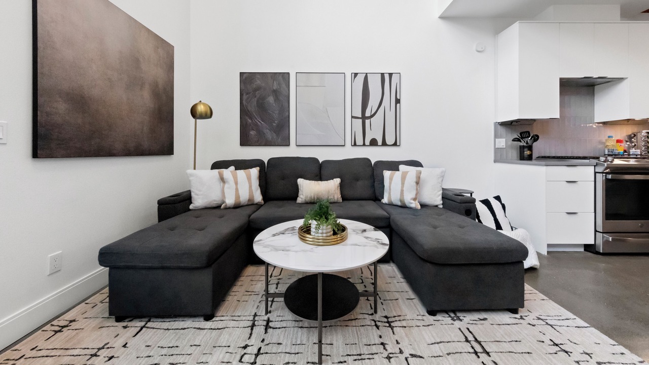 Photo of Livingroom in Lower Queen Anne