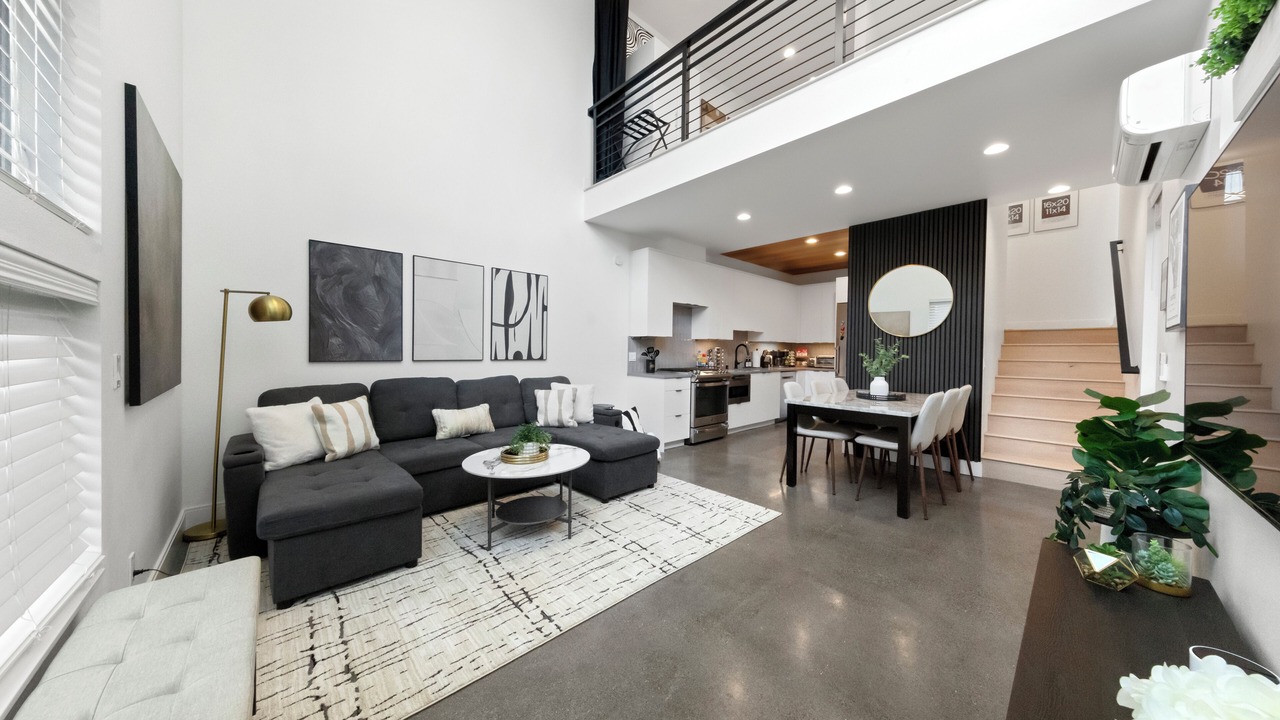 Photo of Livingroom in Lower Queen Anne