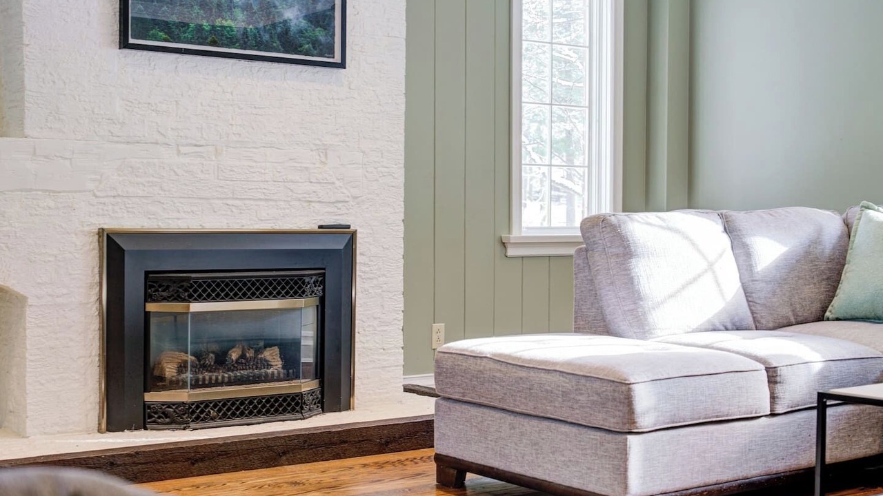Photo of Livingroom in Whitchurch-Stouffville