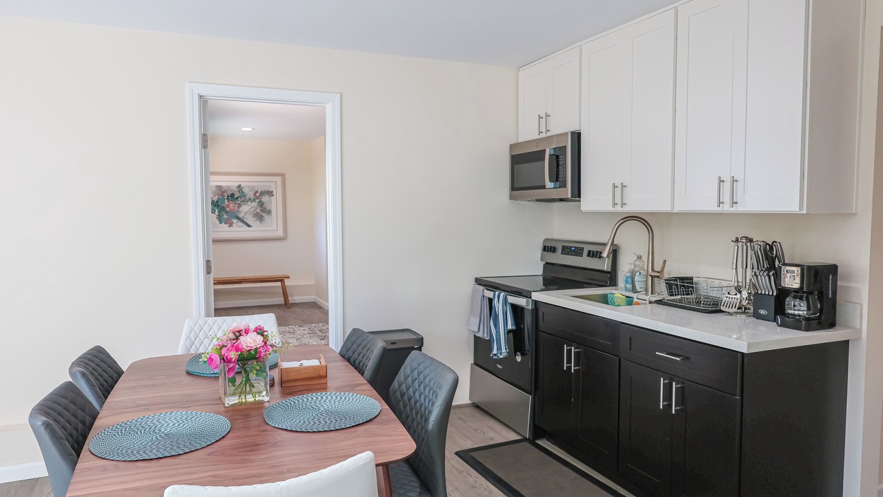 Photo of Others in East Lake Hills