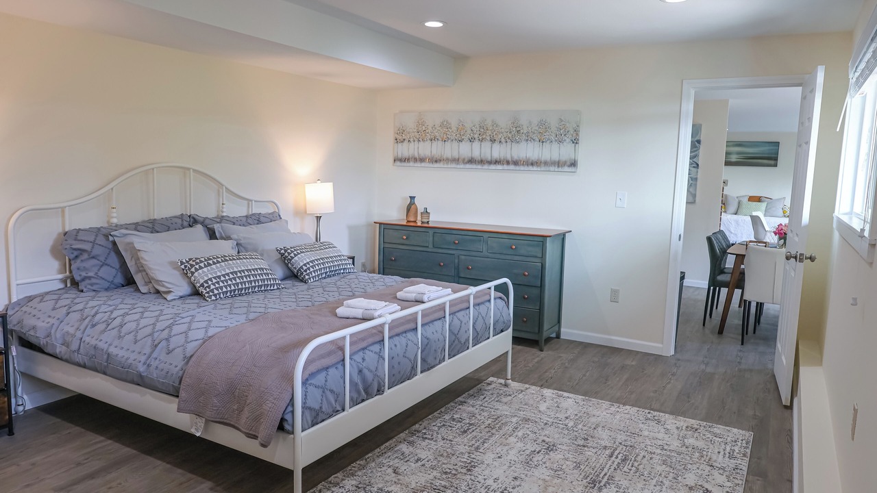 Photo of Bedroom in East Lake Hills