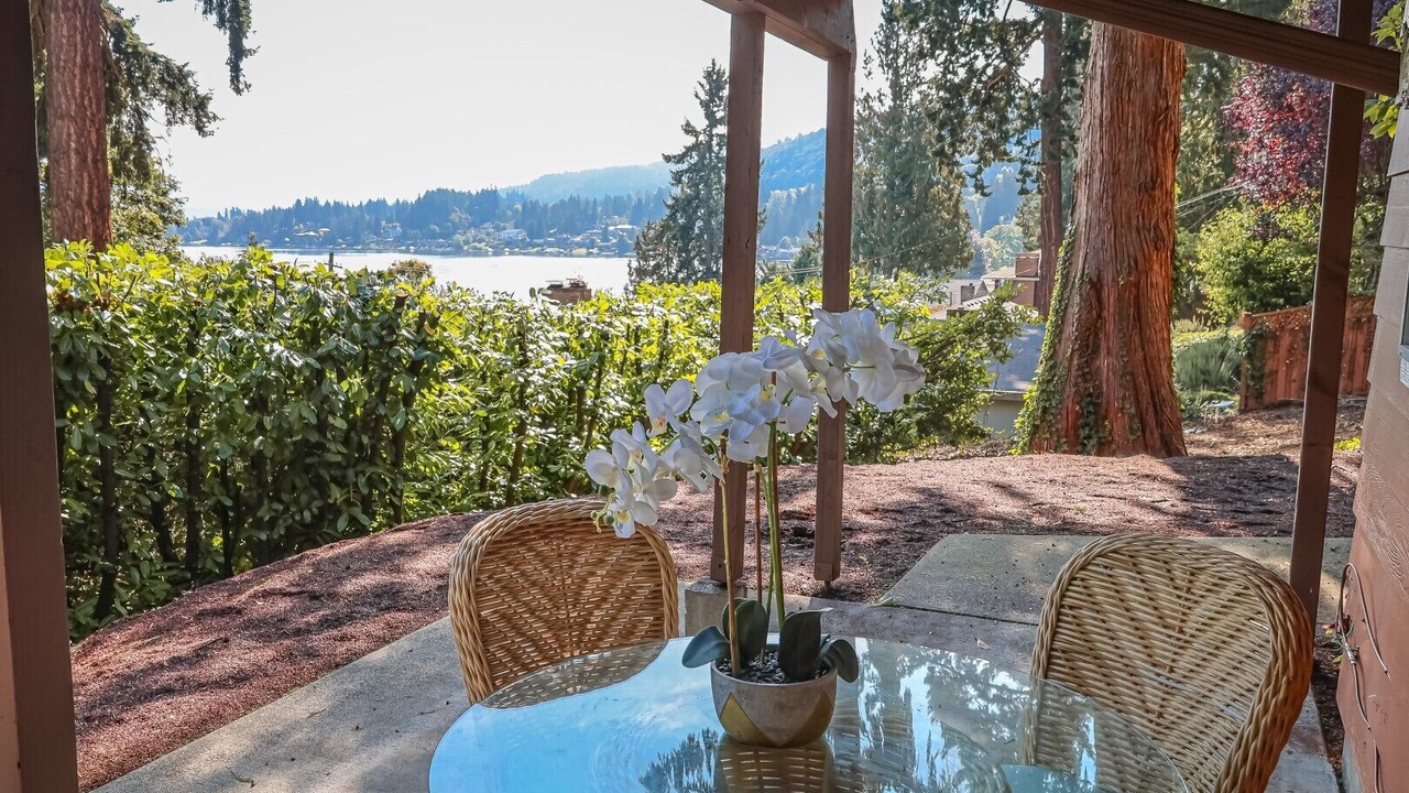 Photo of Outdoor in East Lake Hills