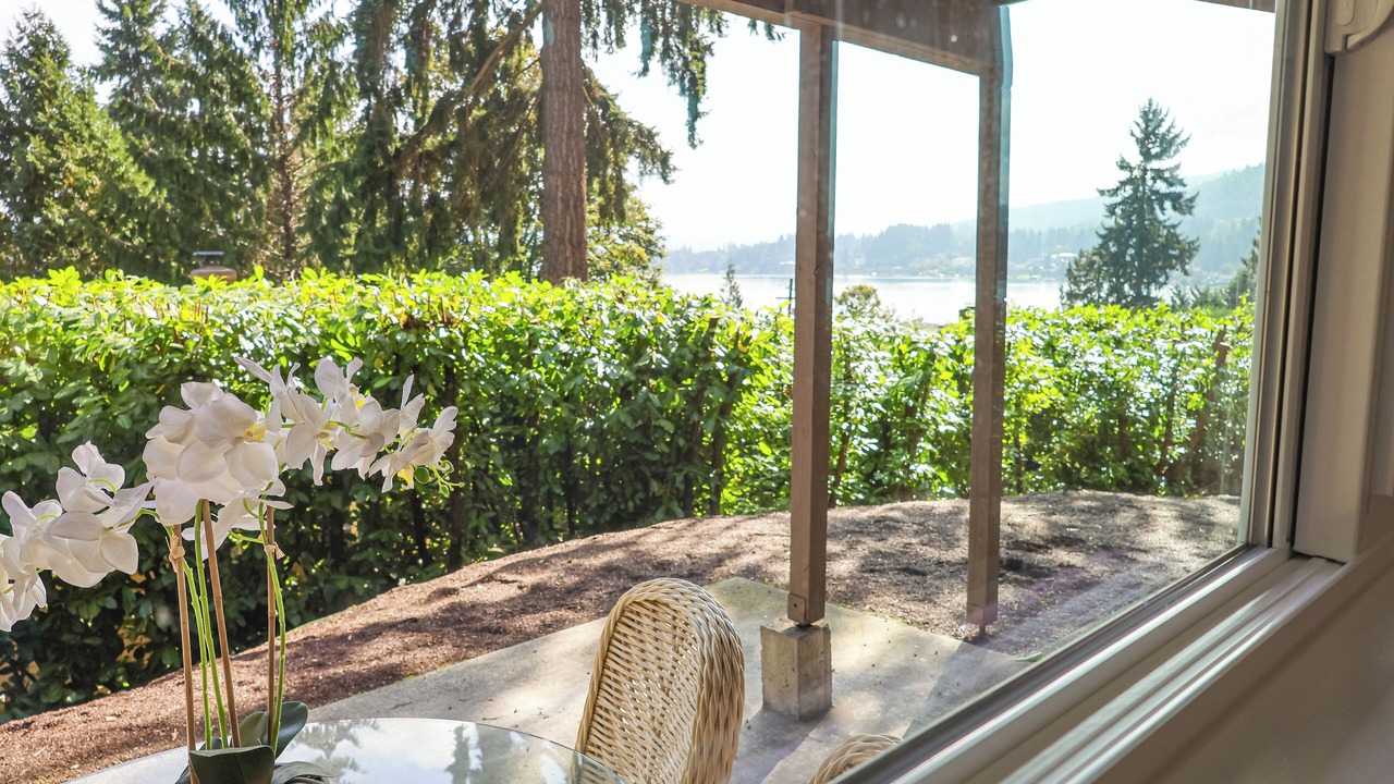 Photo of Others in East Lake Hills