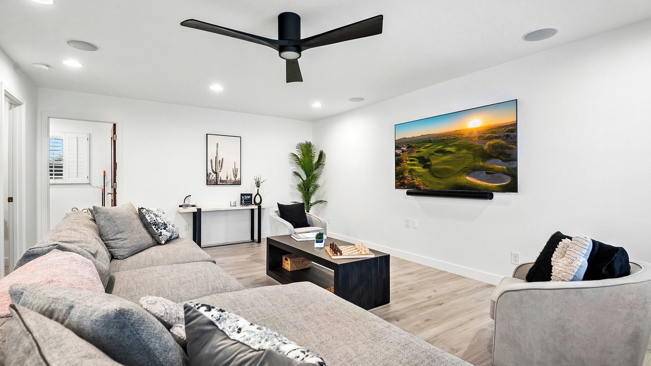 Photo of Livingroom in Scottsdale Country Acres