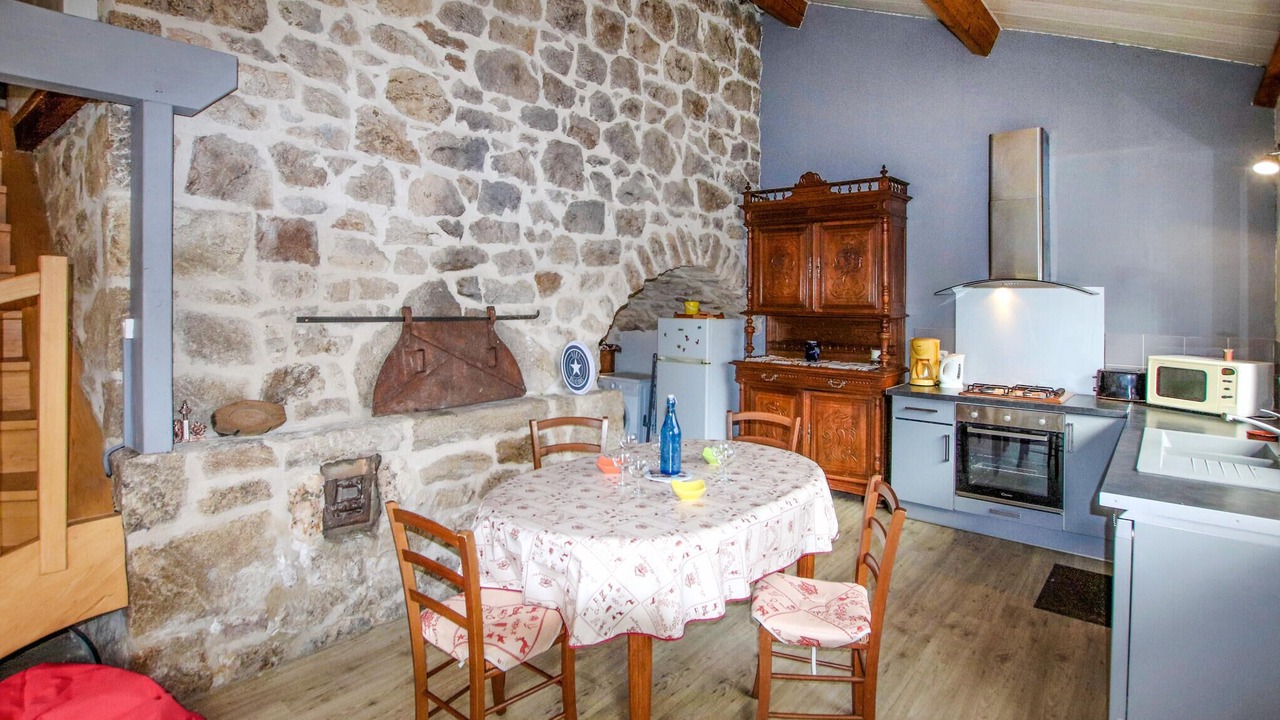 Photo of Bedroom in Saint-Barthelemy-le-Meil