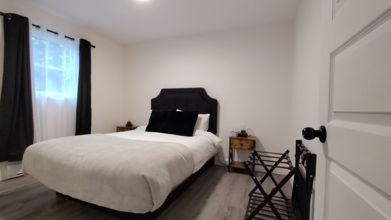 Photo of Bedroom in Saint-Gabriel-de-Valcartier
