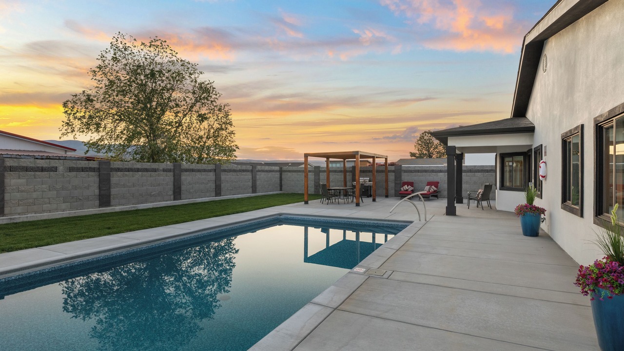 Photo of Outdoor in Desert Aire